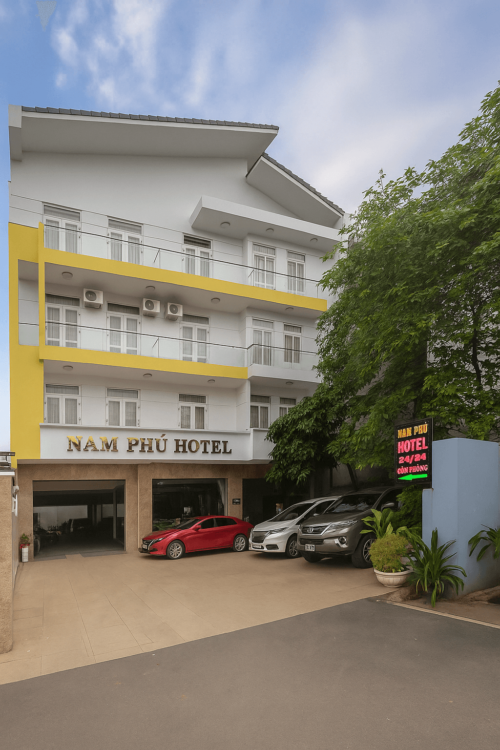 Khách sạn Nam Phú
